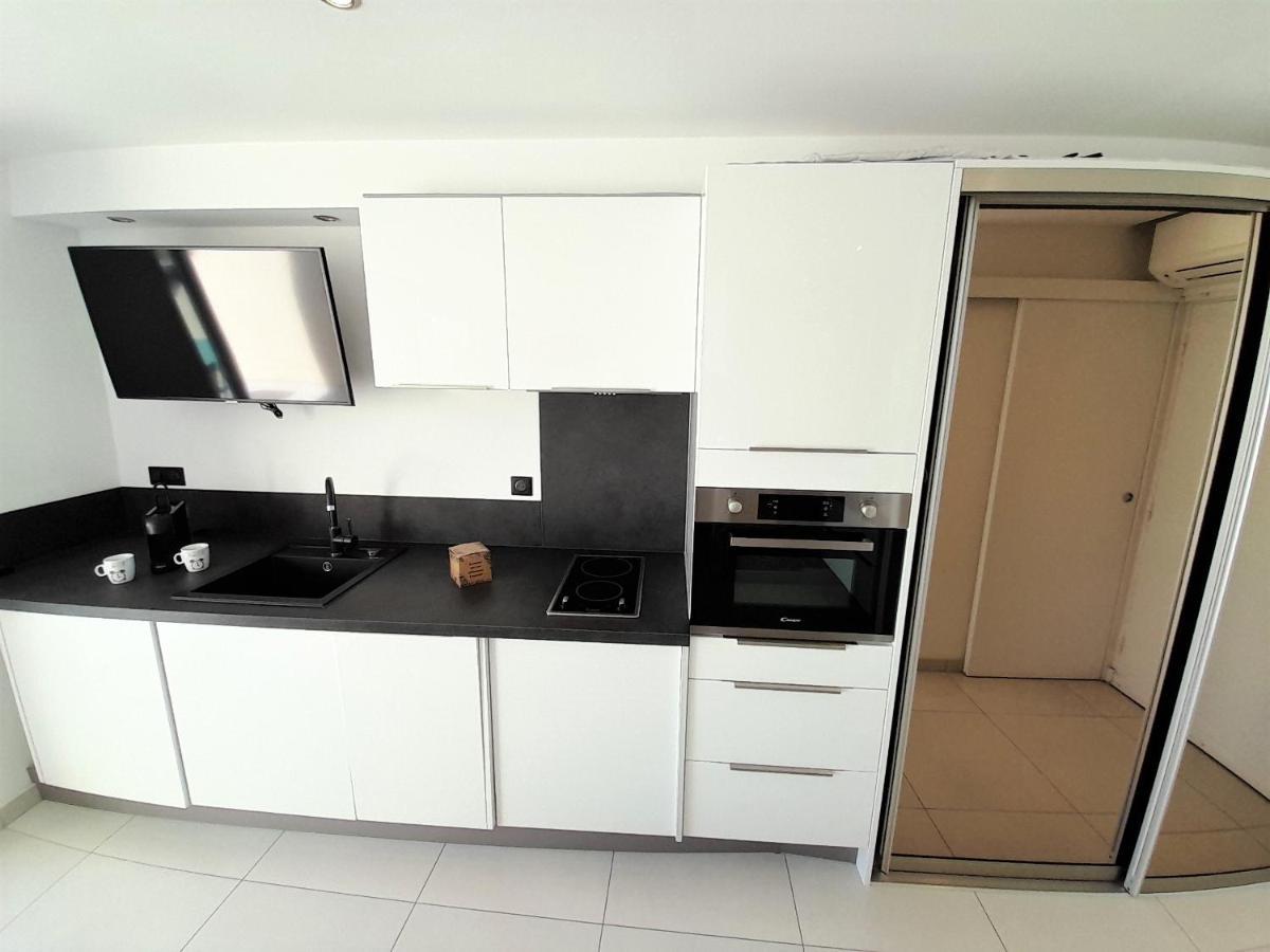 Studio Village Naturiste O Plaisir แอกด์ ภายนอก รูปภาพ